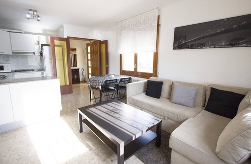 Piera Villa | A Cozy Catalan hideaway just 30min from Sitges!