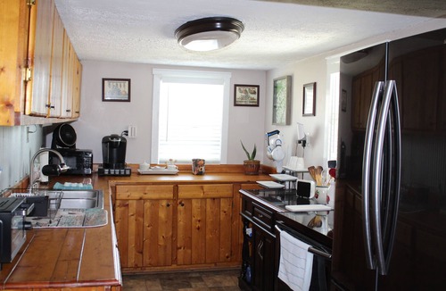 Mount Vernon Cottage | A cozy cottage on a small hobby farm a reasonable distance from US I-75
