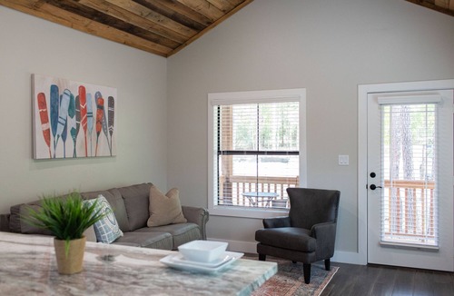 Livingston Cabin | A Cozy Getaway Right on the Water, Two Creeks Crossing Resort