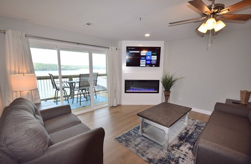 Osage Beach Condo | A COZY GETAWAY!Spectacular Main Channel Wtrfrt Condo Walkin Level 2BR-Unit 10210