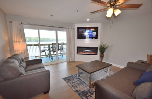 Osage Beach Condo | A COZY GETAWAY!Spectacular Main Channel Wtrfrt Condo Walkin Level 2BR-Unit 10210