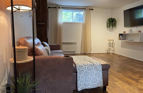 Sainte-Adele Apartment | A Cozy Haven for Relaxation or Sports Enthusiasts