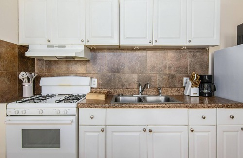 Central Southwest Condo | A COZY home in south Houston