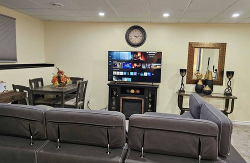 Brandon House | A cozy, modern, and peaceful getaway.