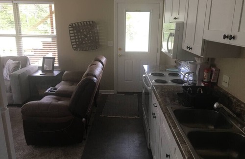 Gibson Apartment | a cozy, quiet, rural hideaway close to everything