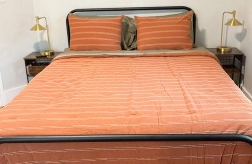 Burlington House | A COZY spacious small house is suitable for your travel and near Elon University