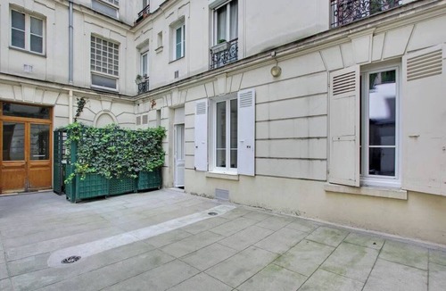 Pigalle Apartment | A Cozy Studio in Montmartre