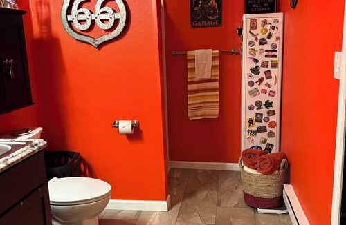 Hutchinson Apartment | A Cozy Sunshine Suite in charming Hutchinson KS
