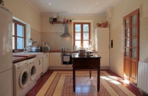 Labaien House | A cozy villa with a private garden to enjoy