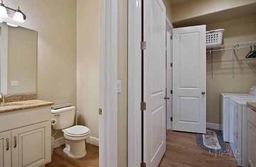 St. George Apartment | A Cut Above
