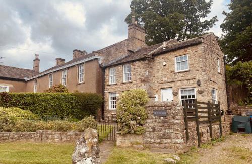 Fremington House | A D Coach House Cottage