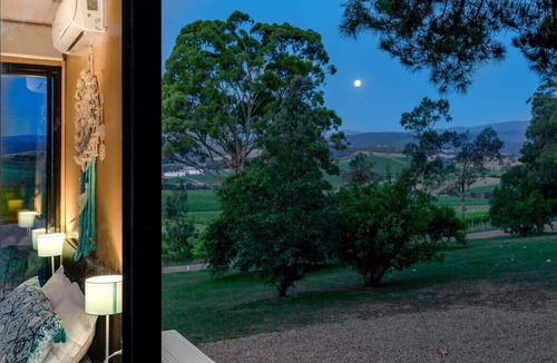 Dixons Creek House | A Dam Good View by Tiny Away