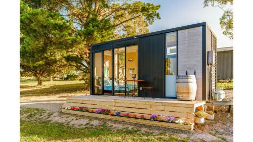 Dixons Creek House | A Dam Good View by Tiny Away