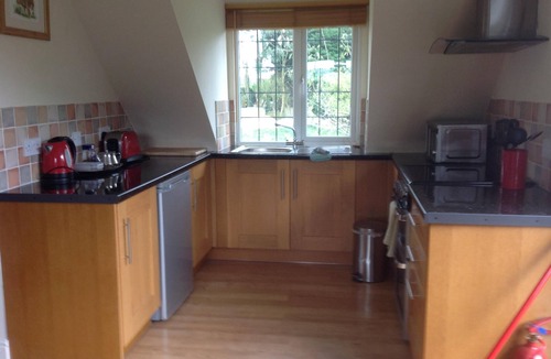 Patching Apartment | A DELIGHTFUL STUDIO APARTMENT WITH FARM LAND VIEWS