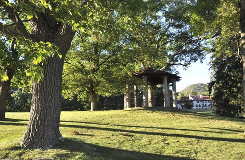 Highland Mills House | A Destination for All Seasons