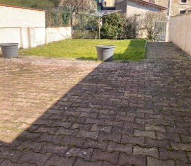 Sault-Brenaz House | A deux pas du Rhone