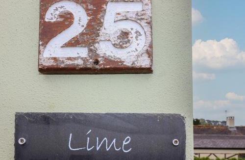 Heligan House | A Devon Den at Harcombe House