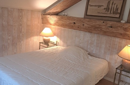 Bergerac Bed & Breakfast | A DONKEY LODGE