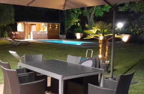Bougival House | A dream location near Paris and the Château de Versailles!