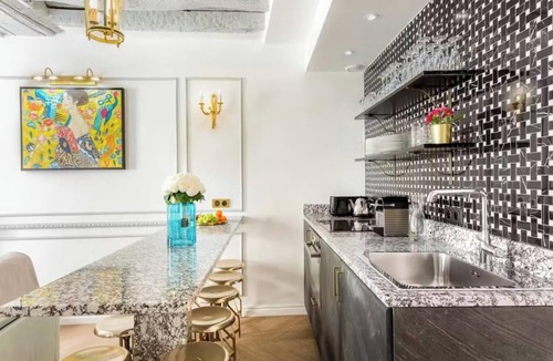 Les Halles Apartment | A DREAMY PARISIAN RETREAT WHERE TIMELESS ELEGANCE MEETS COMFORT – RUE RAMBUTEAU