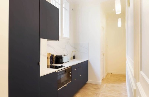 9th Arrondissement Apartment | A Elegant 2-BR with Services in Opera
