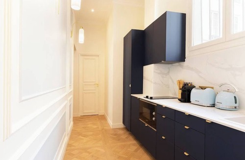 9th Arrondissement Apartment | A Elegant 2-BR with Services in Opera