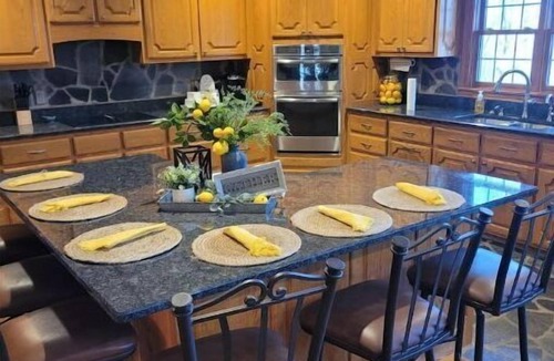 Cotter House | A family friendly, relaxing get-a-way in a serene setting.