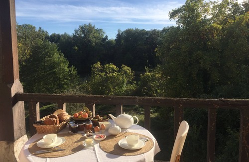 Griselles House | A family manor