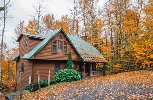 Davis House | A Family Place - 16 Steep Slope Run A Family Place - Spacious Home, Outdoor Hot Tub, Pet Friendly