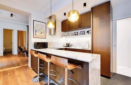 Quartier du Mail Apartment | A Fancy 2-BR/1Ba - Montorgueil