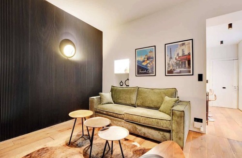 Quartier du Mail Apartment | A Fancy 2-BR/1Ba - Montorgueil