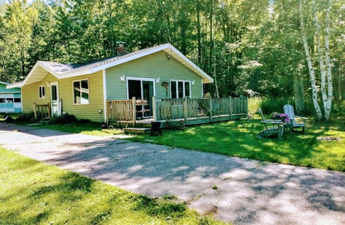 Ironwood Cabin | A favorite "Rockhound" destination!n