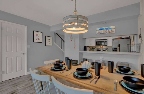Harbor Oaks Condo | A Fishers ParadiseW/Boatdock!