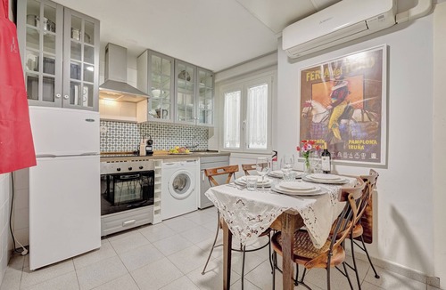 Pamplona City Centre Apartment | A Flavour For The Historical Spanish Setting