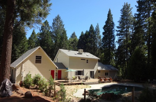 Foresthill House | A Foresthill Retreat