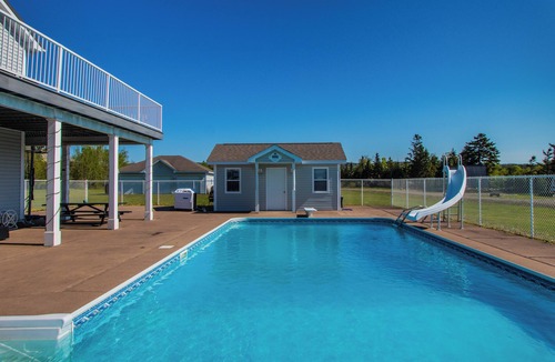 Lower Five Islands Cabin | A FRAME ALPHA -WoW This Old Treen