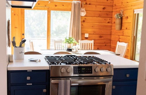 Salem Lakes Cabin | A Frame Cabin Near Multiple Lakes- Coffee Bar- King Bed- Arcade