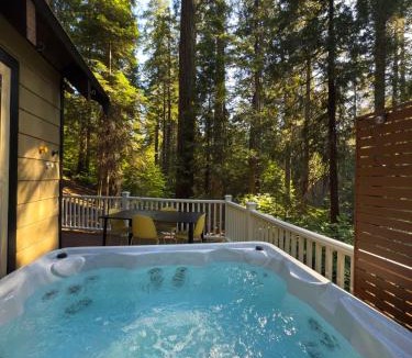 Arnold House | A-Frame Cabin - Sauna, Hot Tub, Fire Pit, Projector