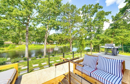 Malakoff Cabin | A-Frame Cabin w/Deck Near Cedar Creek Lake