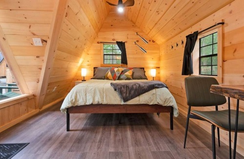 Oxford Cabin | A-Frame Cabin w/ Hot Tub