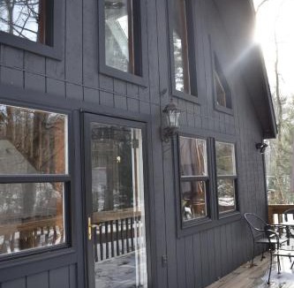 East Stroudsburg Ski Chalet | A-Frame Chalet Lodge With Fire Pit Near Shawnee
