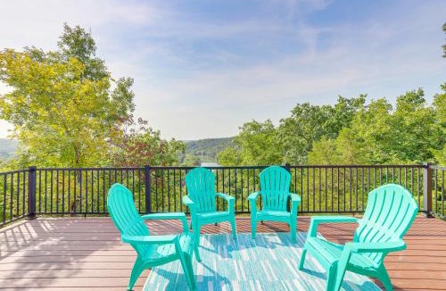 Hardy House | A-Frame Hardy Cabin with Spring River Views!