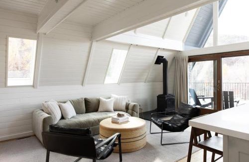 Park City Villa | A-Frame Haus Heber views romantic firepit cute