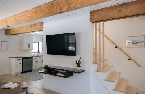 Lisbon House | A-Frame, Hot Tub, Cannon/Loon, Snowmobile Trail, Firepit, EV, Pets, Hiking