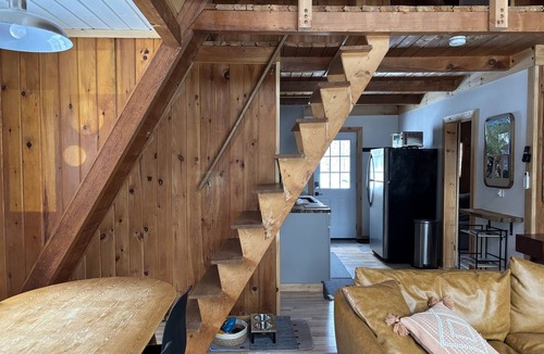 Jay Ski Chalet | A-Frame | Hot Tub | Dog Friendly | Fenced Yard