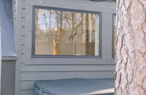 Fredericktown Cabin | A-Frame - Hot Tub - Sleeps 7