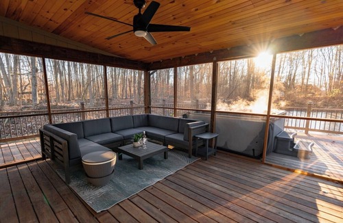 Galena Cabin | A-Frame I Hot Tub I Nature Play