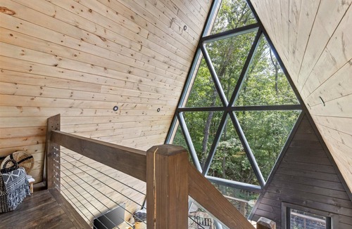Morganton Cabin | A Frame Luxe Lodge ~ Secluded ~ Hot Tub ~ Fire Pit