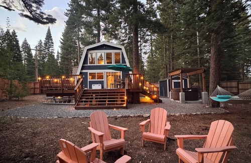 Carnelian Bay Cabin | A-Frame Retreat- XL Fenced Backyard, Pet OK, Walk2Beach, Hot Tub