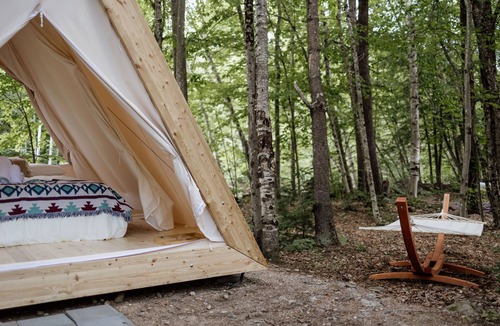 North Woodstock RV Rental | A-Frame Site 34 | Queen Bed | Brook View